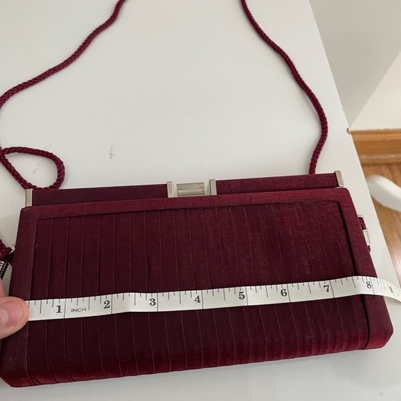 Apt 9 Burgundy Satin Clutch with strap - Picture 5 of 6
